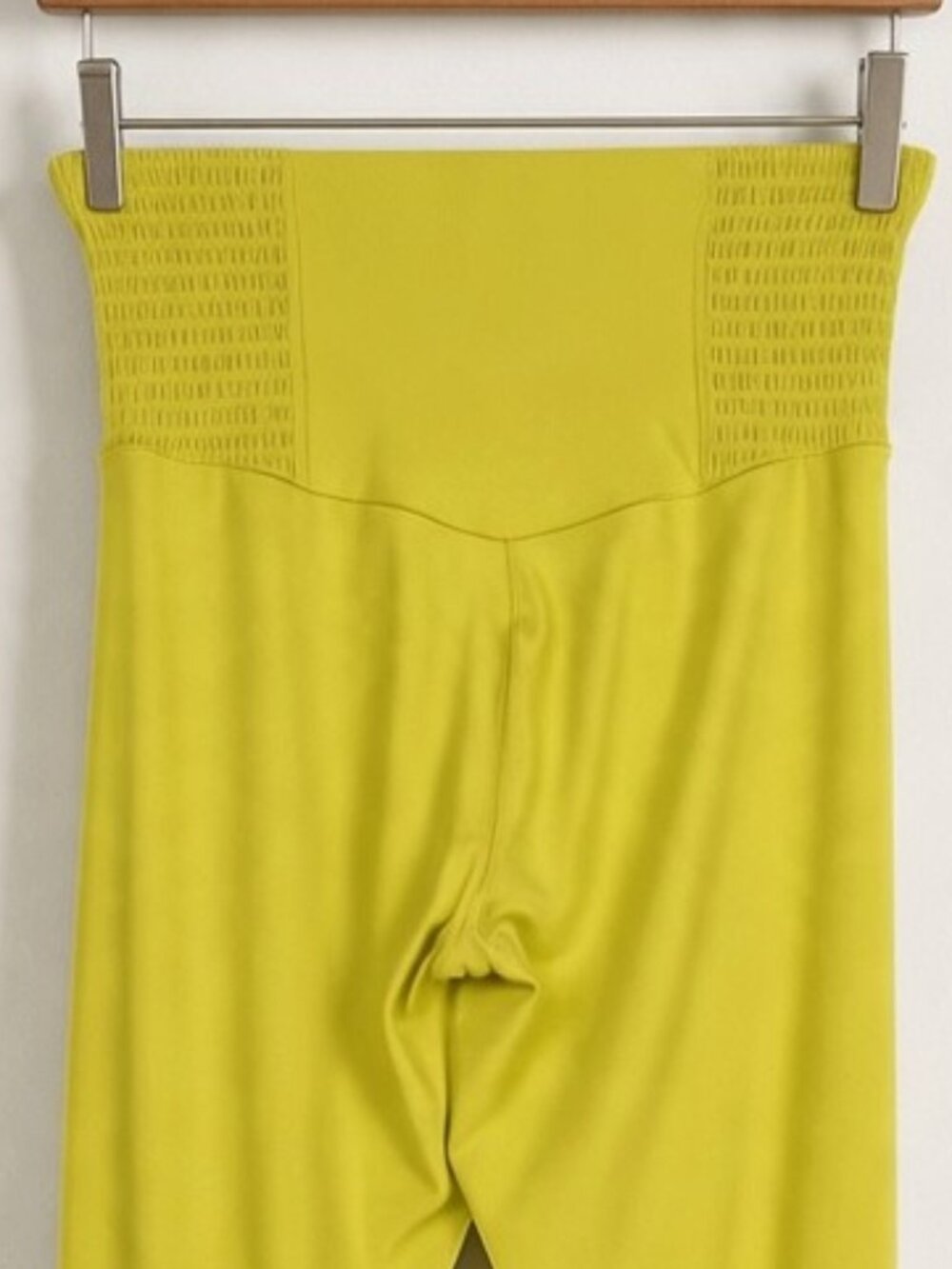OFFLINE BY AERIE REAL ME SMOCKED NEON YELLOW LEGGING - Picture 5 of 7